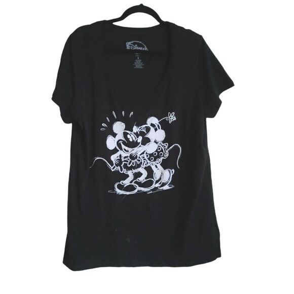 Disney women's 2X black T-shirt Mickey Minnie kissing bleach stain - Picture 1 of 8